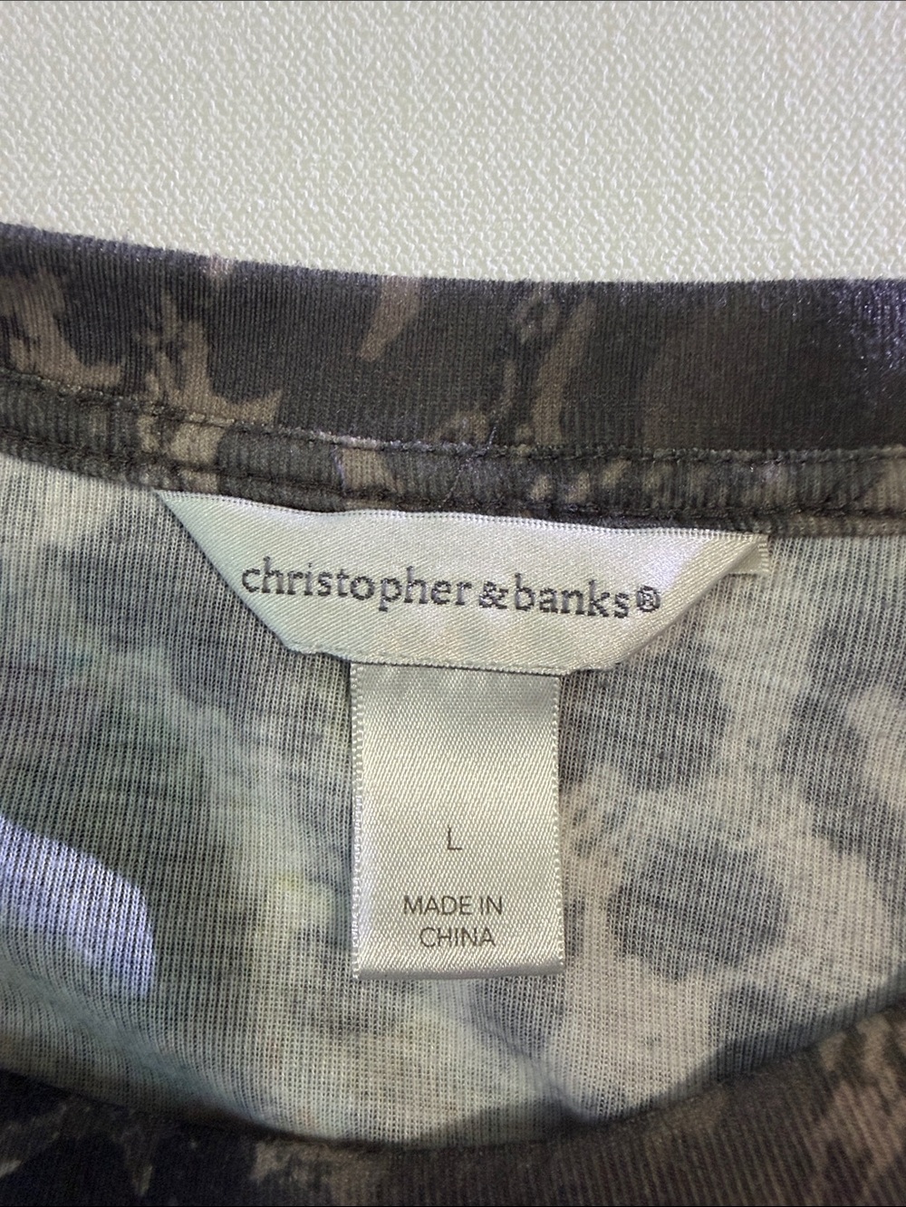 Christopher Banks Women's Gray Floral Print Scoop Neck Top with Purple Accents L - Picture 5 of 8